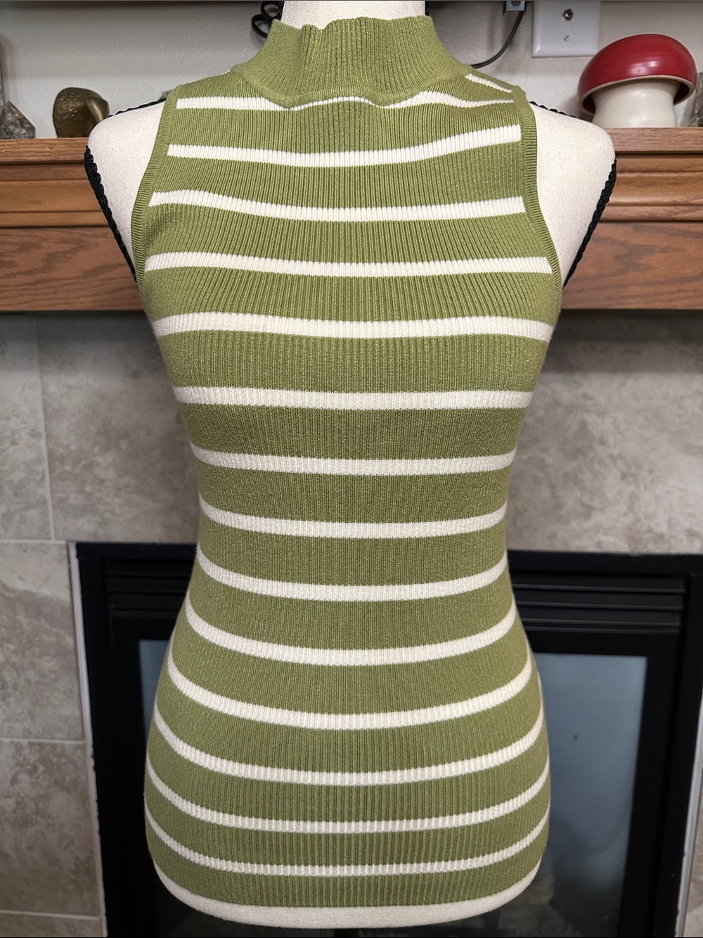 ZESICA Green Stripe Mock Neck Sweater Ribbed Knit Tank Top Size L